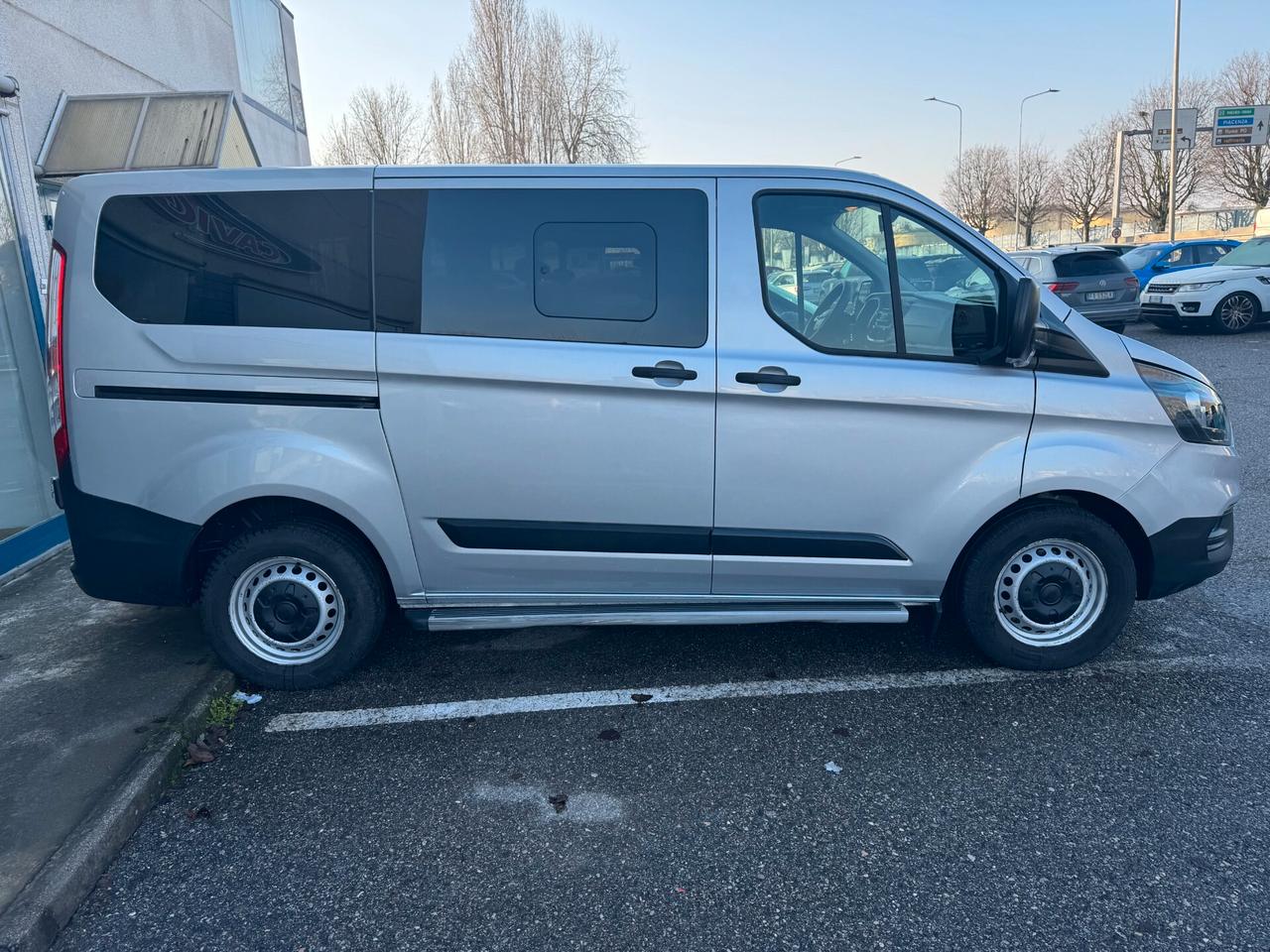 Ford Transit Custom Transit Custom 320 2.0 TDCi 130 PC Combi Entry