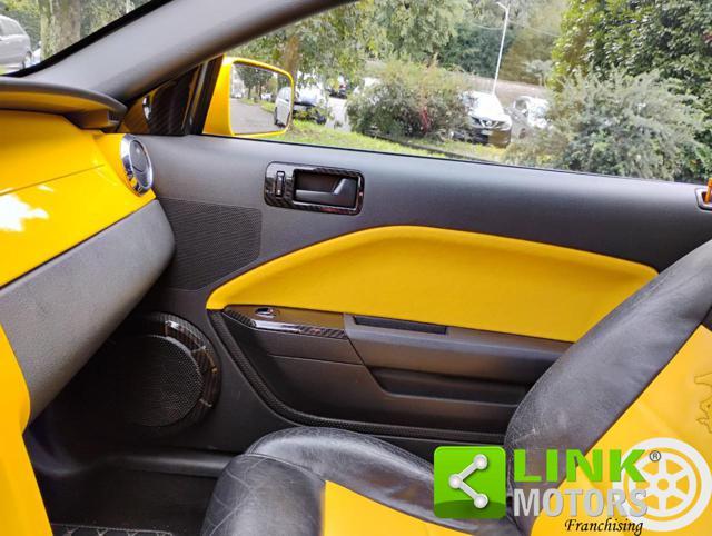 FORD Mustang 4.0 i V6 12V 212cv