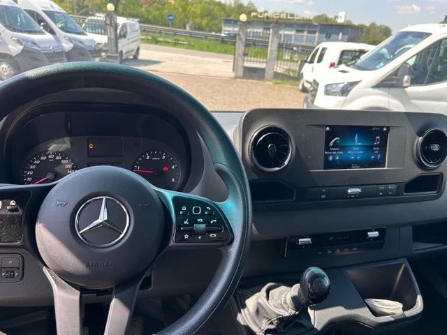MERCEDES-BENZ Sprinter T43/35 315 CDI RWD furgone con sponda idraulica