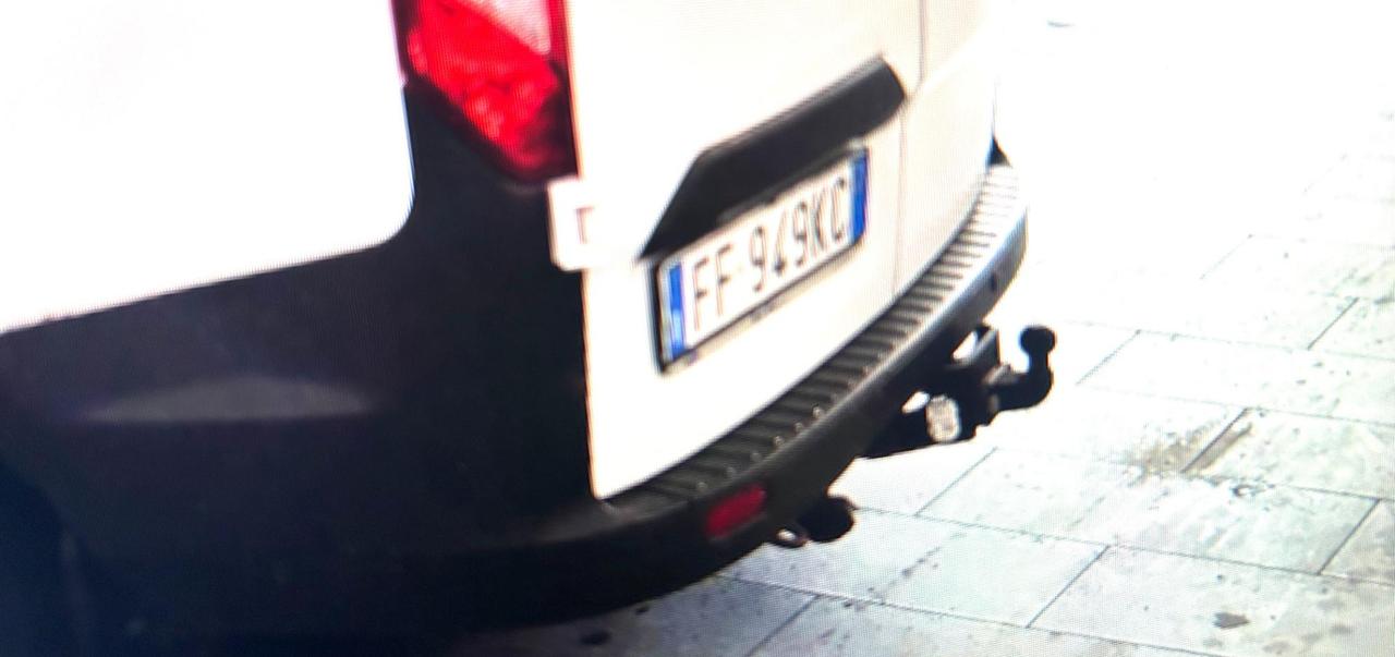 FORD Transit Custom 270 2.0 tdci 130cv Trend L1H1 E6