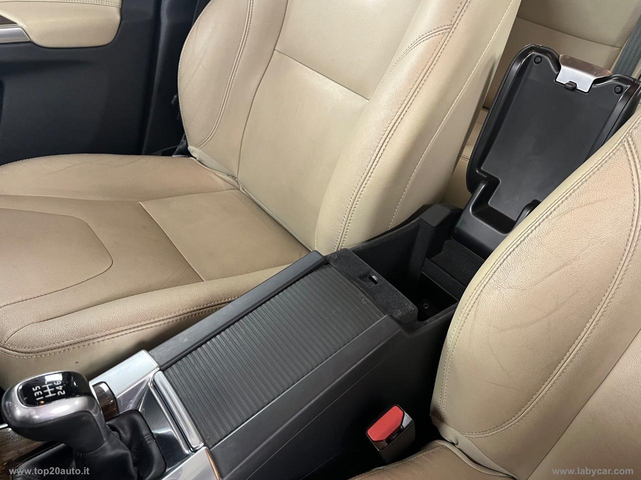 VOLVO XC60 D3 Business Plus|MANUALE|PELLE TOT