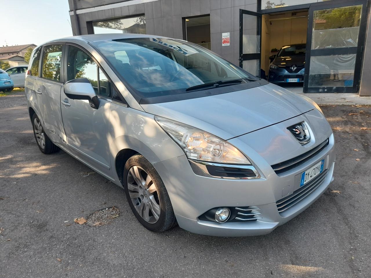 Peugeot 5008 1.6 HDi 110CV Business 7 POSTI PER COMMERCIANTI