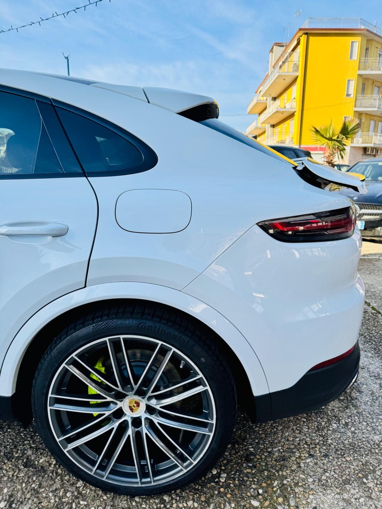 PORSCHE CAYENNE COUPE 3.0 462cv FULL FULL (PERMUTO)