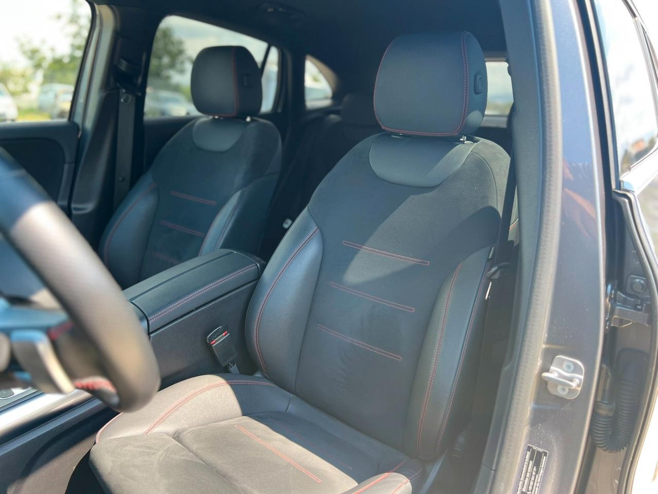 Mercedes-benz GLA 200 d 150cv AMG Premium UNICO PROPRIETARIO IVA ESPOSTA