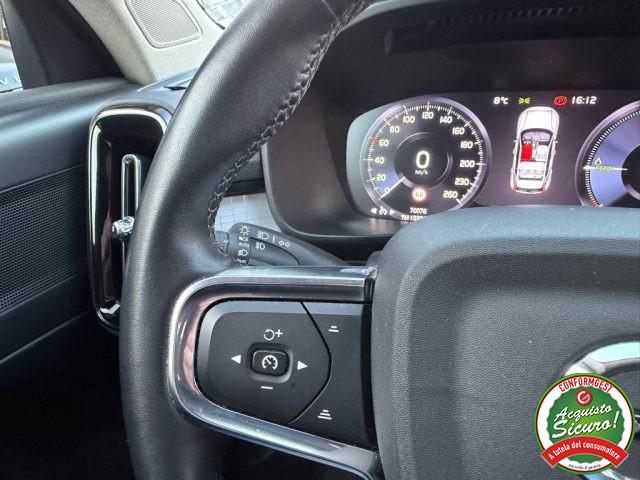 VOLVO XC40 T4 Recharge Plug-in Hybrid Inscription Expression