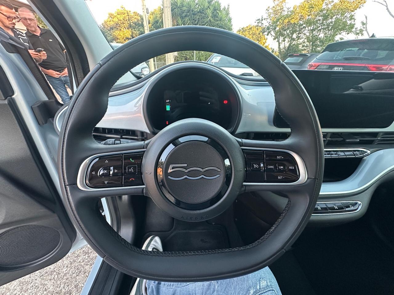 Fiat 500 500e Berlina 42 kWh La Prima