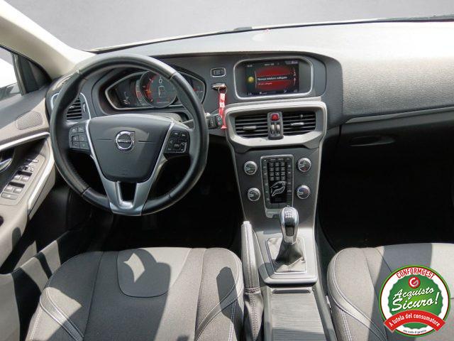 VOLVO V40 D2 Business