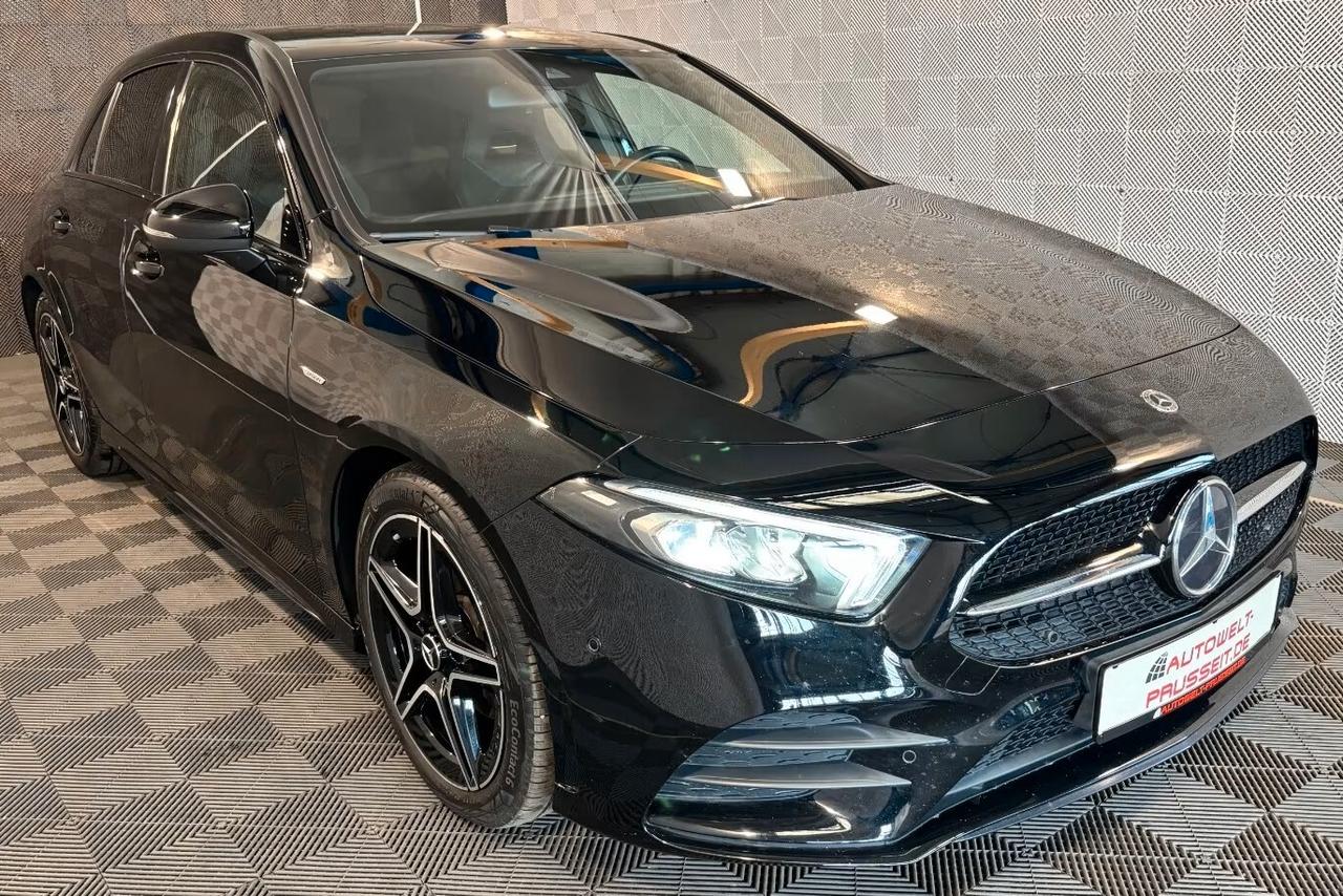 Mercedes-benz A 180 Automatic Premium AMG-LED-NAVI