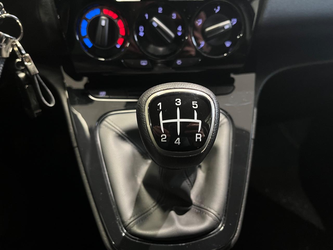 Lancia Ypsilon 1.2 69 CV 5 porte Black and Noir