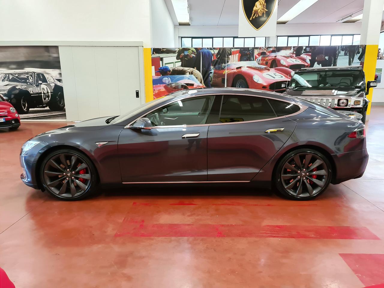 Tesla Model S P85 PERFORMANCE - RICARICHE GRATIS A VITA - 7 POSTI