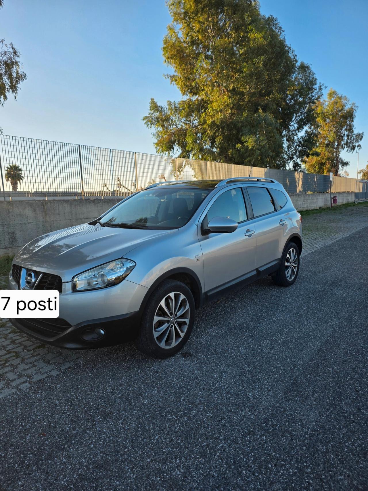 Nissan Qashqai 2.0 dCi DPF n-tec 7 posti