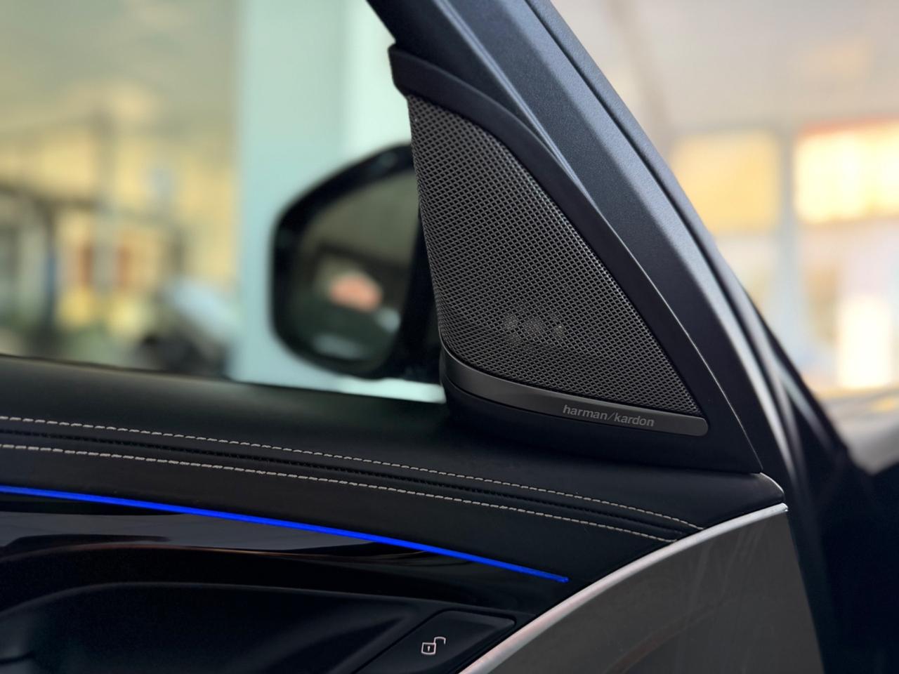 Bmw M550d xDrive Frozen Black Edizione limitata