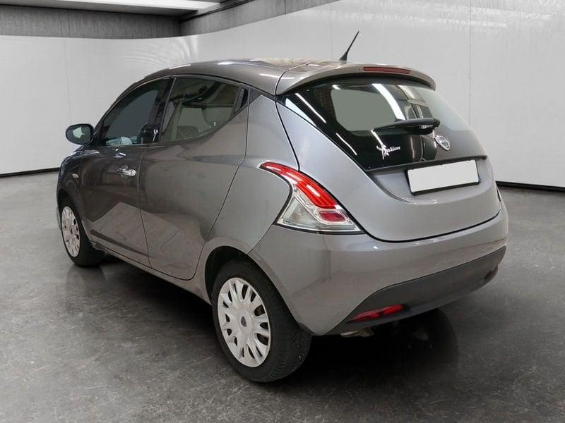 Lancia Ypsilon 1.2 8v Silver 69cv