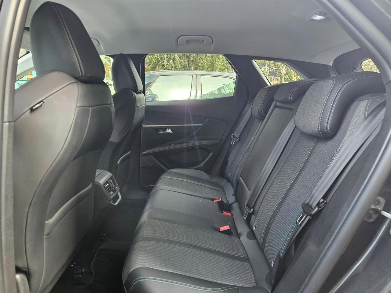 Peugeot 3008 BlueHDi 130 S&S Allure Pack