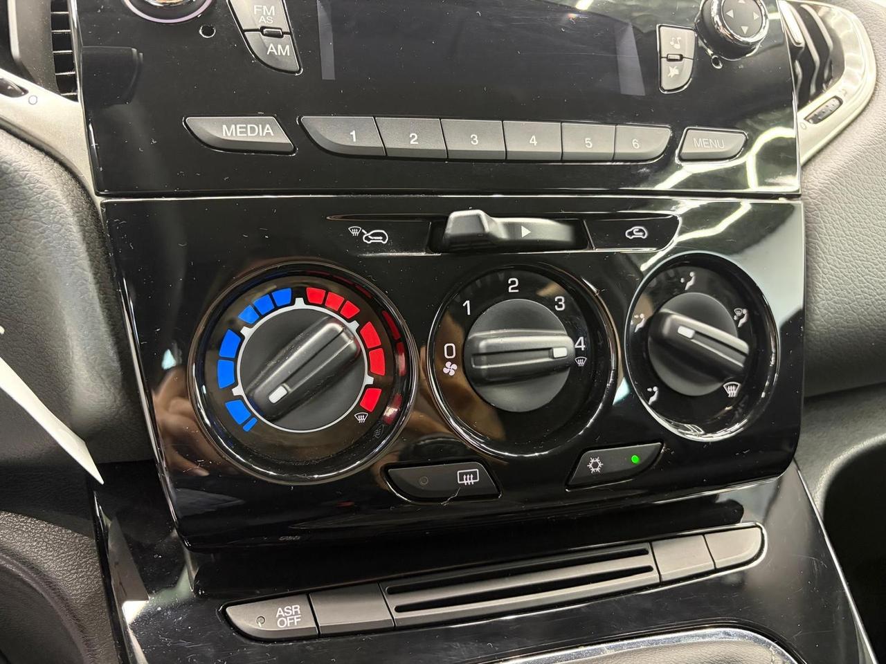Lancia Ypsilon 0.9 TwinAir 85 CV 5 porte Metano Ecochic Gold