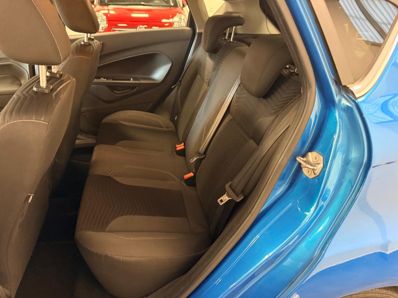 Ford Fiesta 1.0 EcoBoost 100CV 5 porte Powershift Titanium