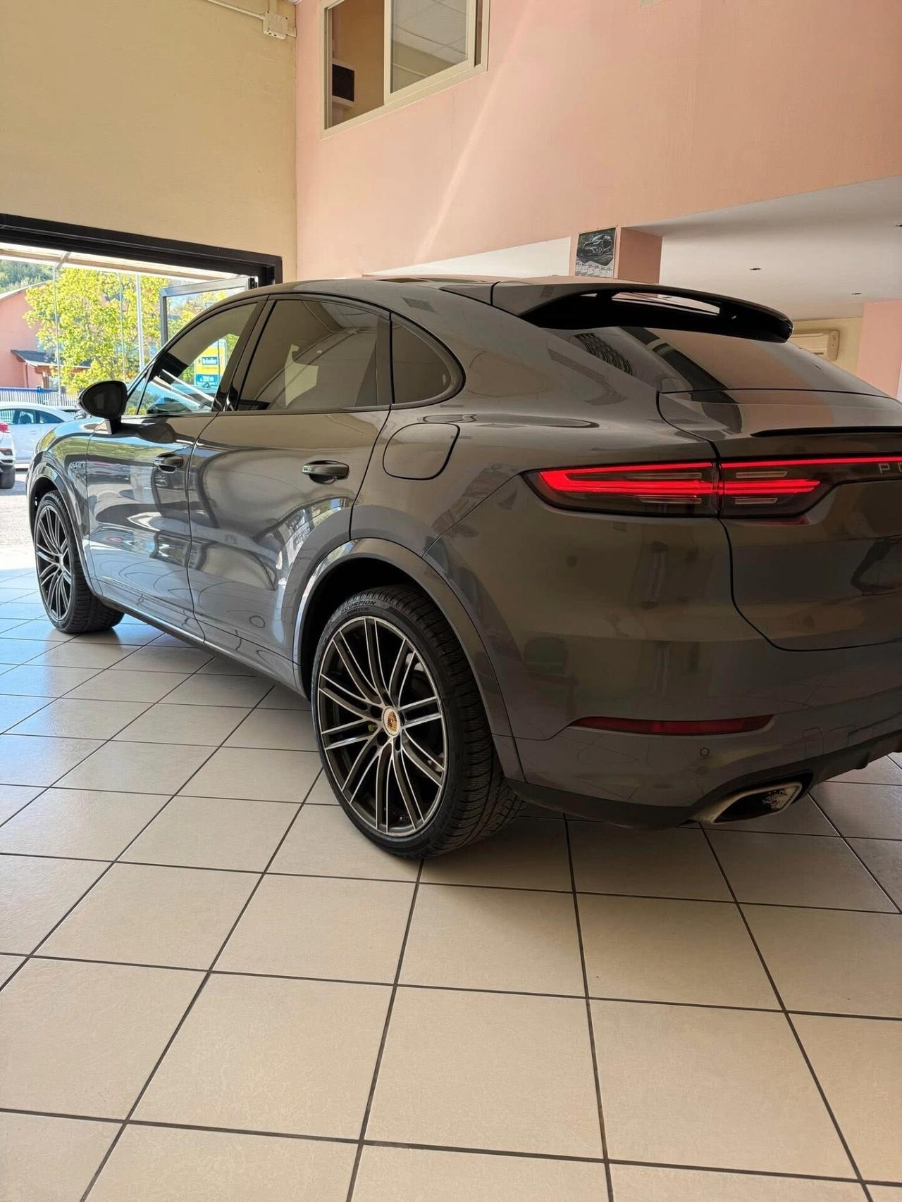 Porsche Cayenne Coupé 3.0 V6 E-Hybrid