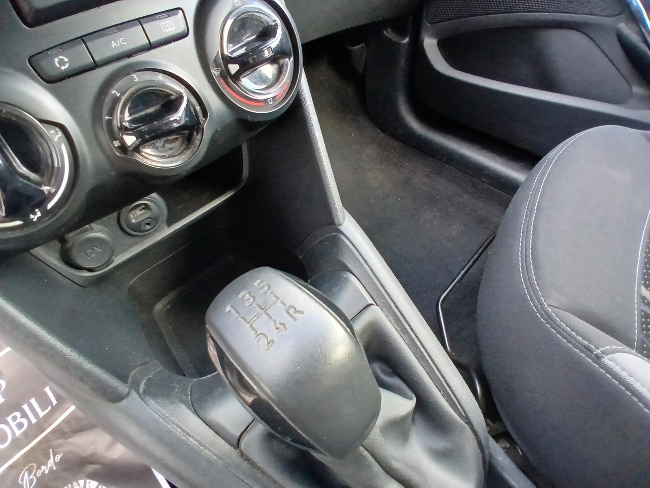 Peugeot 208 1.4 HDi 68 CV 5 porte Allure