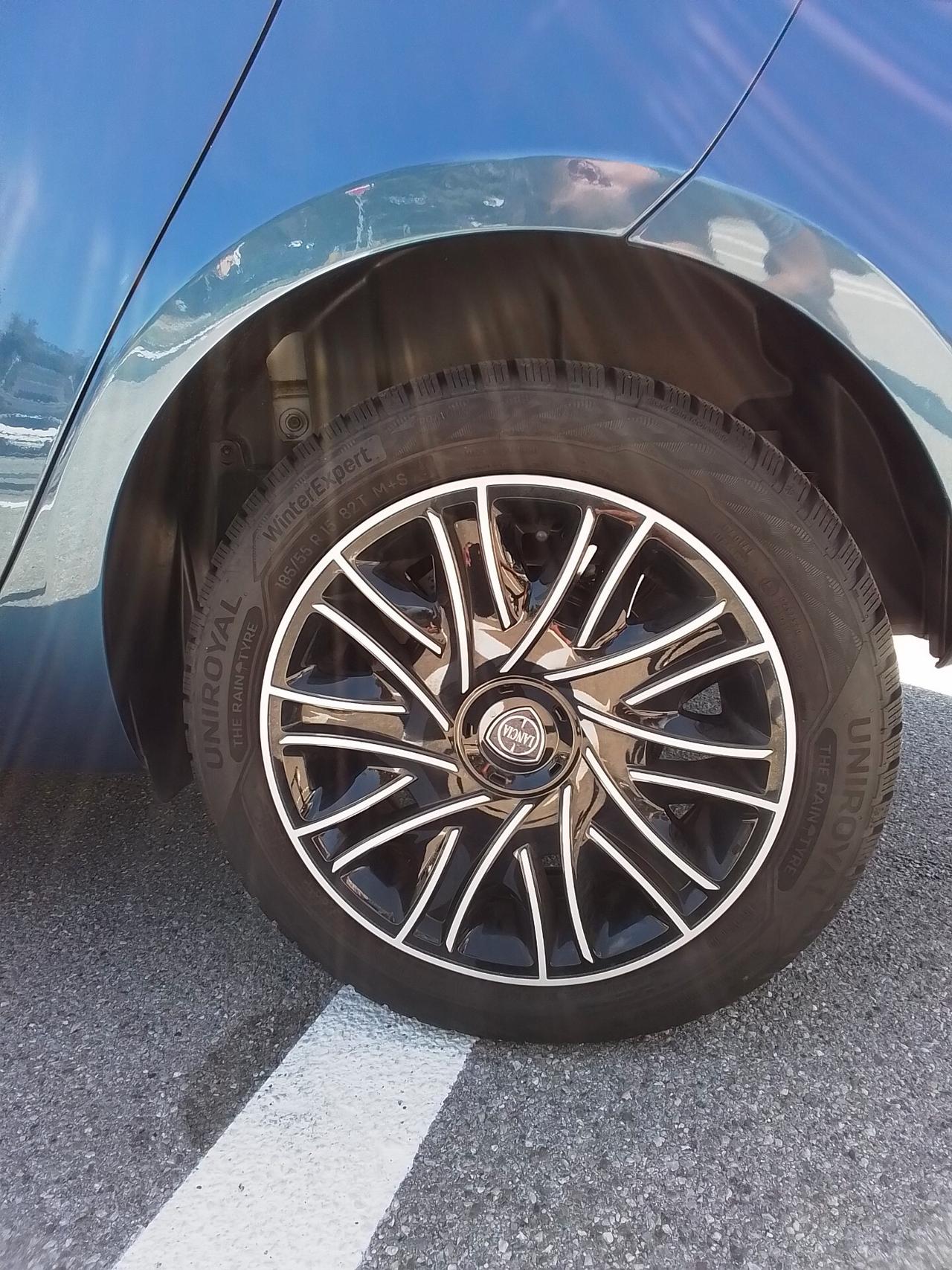 Lancia Ypsilon 1.0 FireFly 5 porte S&S Hybrid Ecochic Gold