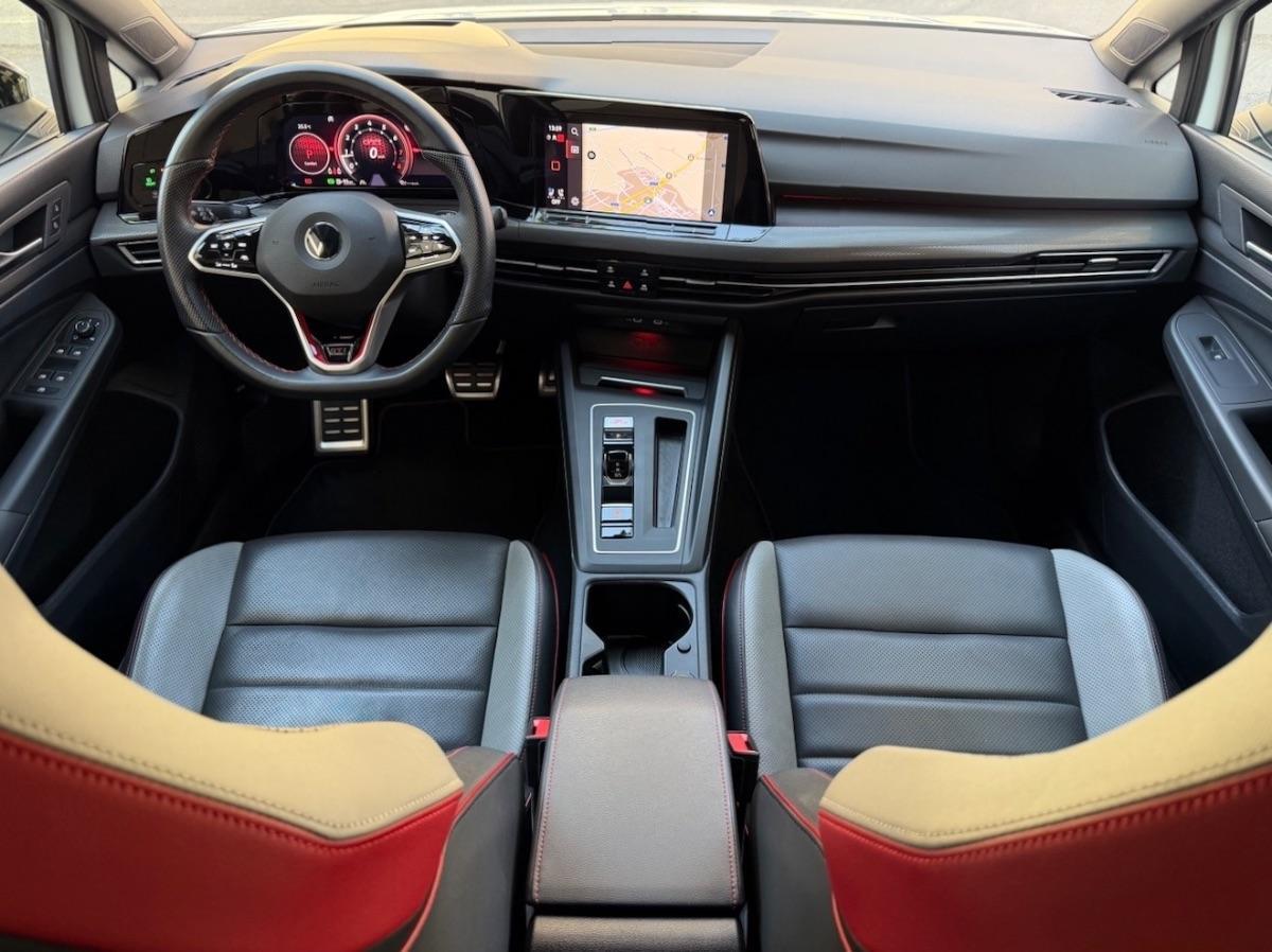 Volkswagen Golf 8 GTI 2.0 TSI 245CV