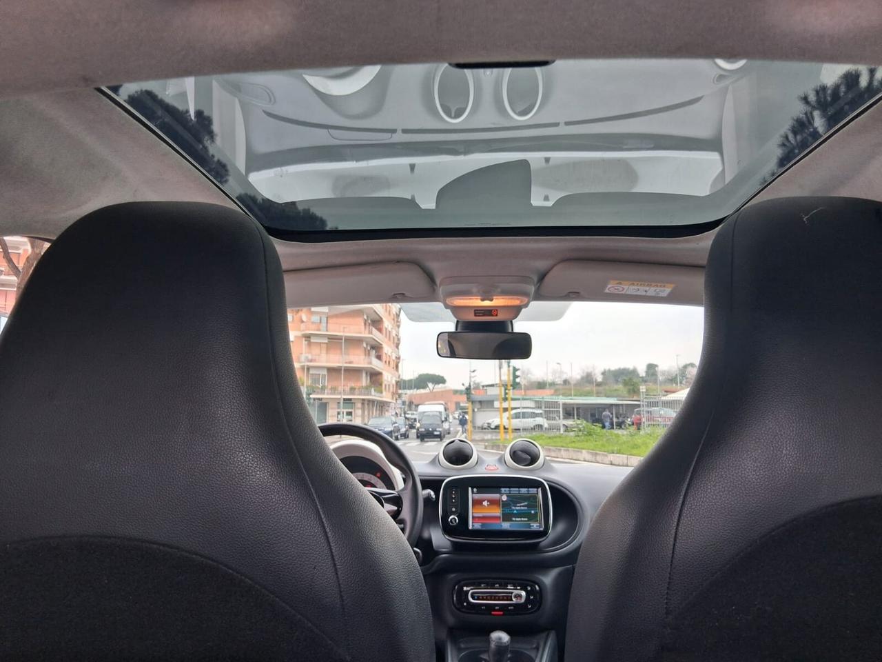 Citroen C1 1.0 VTI 72 S&S SHINE