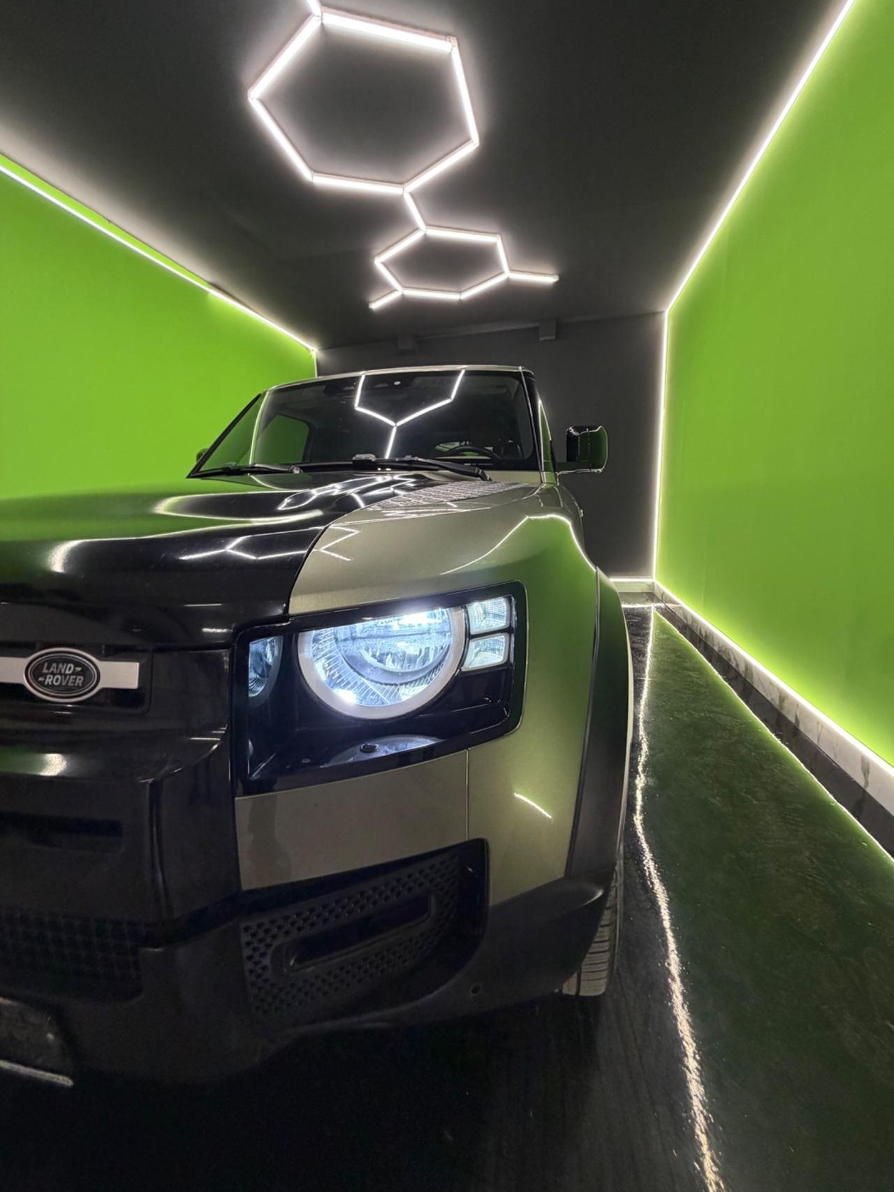 Land Rover Defender 110 2.0 Si4 PHEV 404 CV AWD Auto