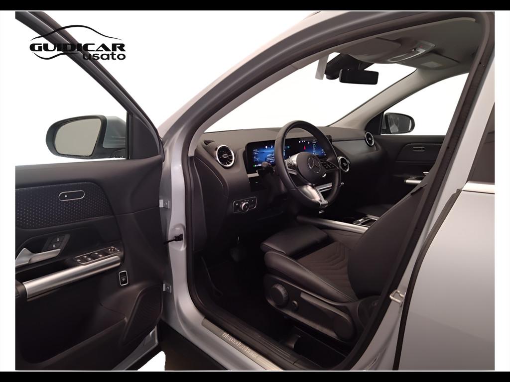 Mercedes-Benz GLA-H247 2023 - GLA 180 d Progressive Advanced auto