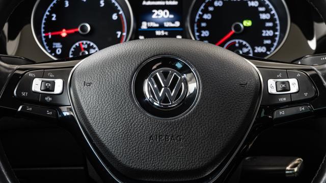 VOLKSWAGEN Golf 1.5 TGI DSG 5p. Executive UNIPRO NEOPATENTATI