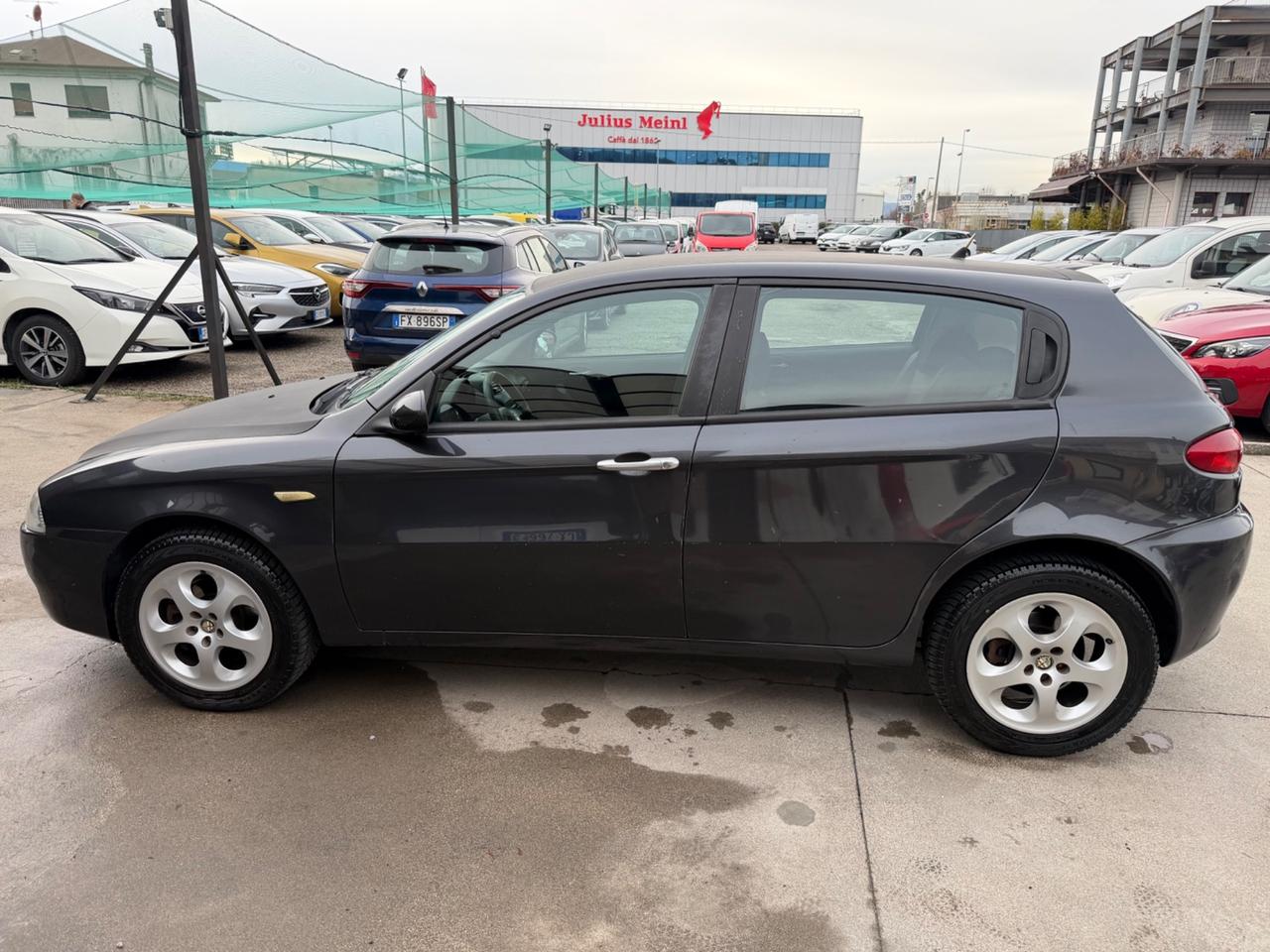 Alfa Romeo 147 1.9 JTD M-JET 16V 5 porte Dist.