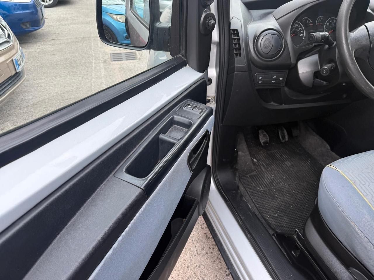 Peugeot Bipper Tepee 1.3 HDi 75 Outdoor LIMITED