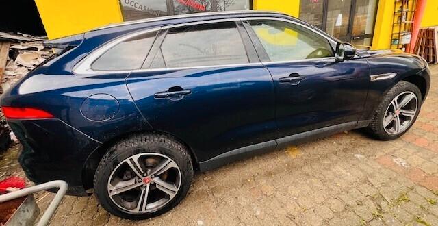 Jaguar F-Pace 2.0 D 240 CV AWD aut. Portfolio