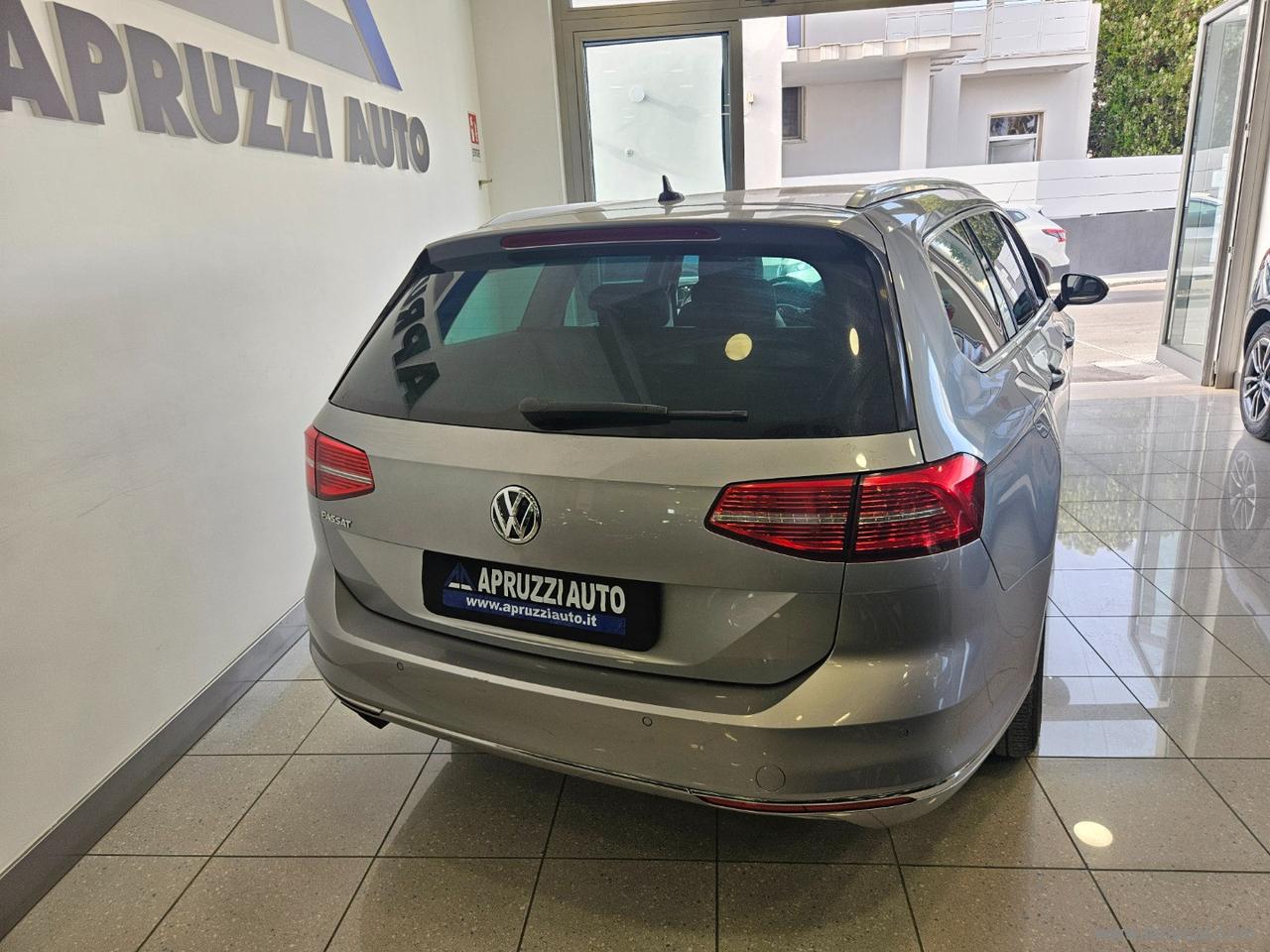 VOLKSWAGEN Passat Var. 2.0 TDI 190 4MOT DSG Exec.