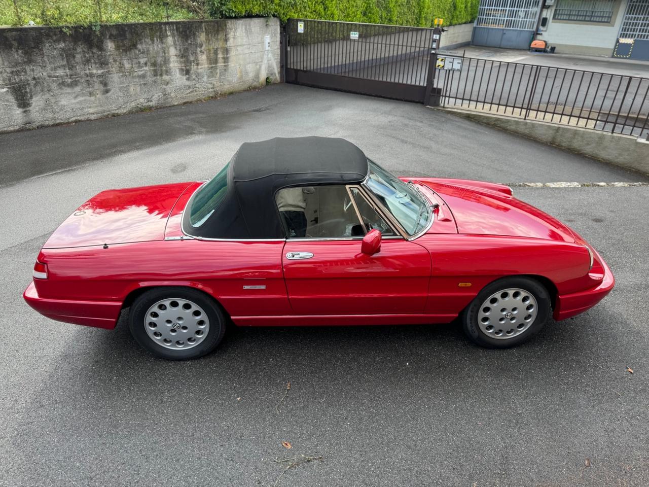 Alfa Romeo Spider 2.0i
