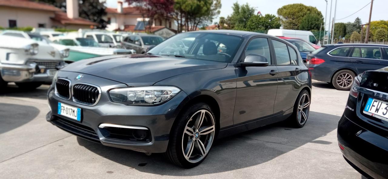 Bmw 116 BUSINESS 116 CV 5 PORTE NAVI CERCHI IN LEGA 18"