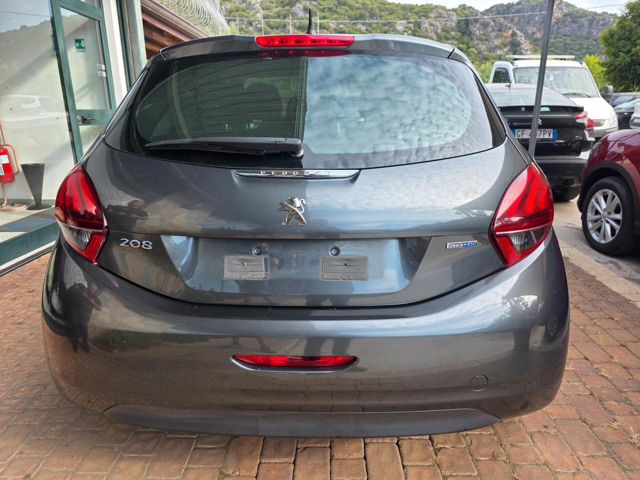 Peugeot 208 BlueHDi 75 5 porte Allure