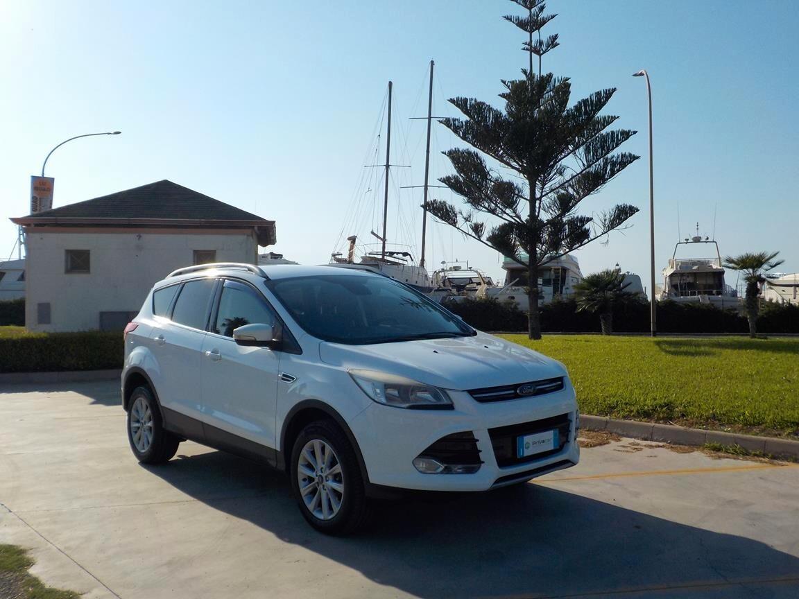 Ford Kuga 2.0 TDCI 150 CV S&S 4WD Powershift Titanium