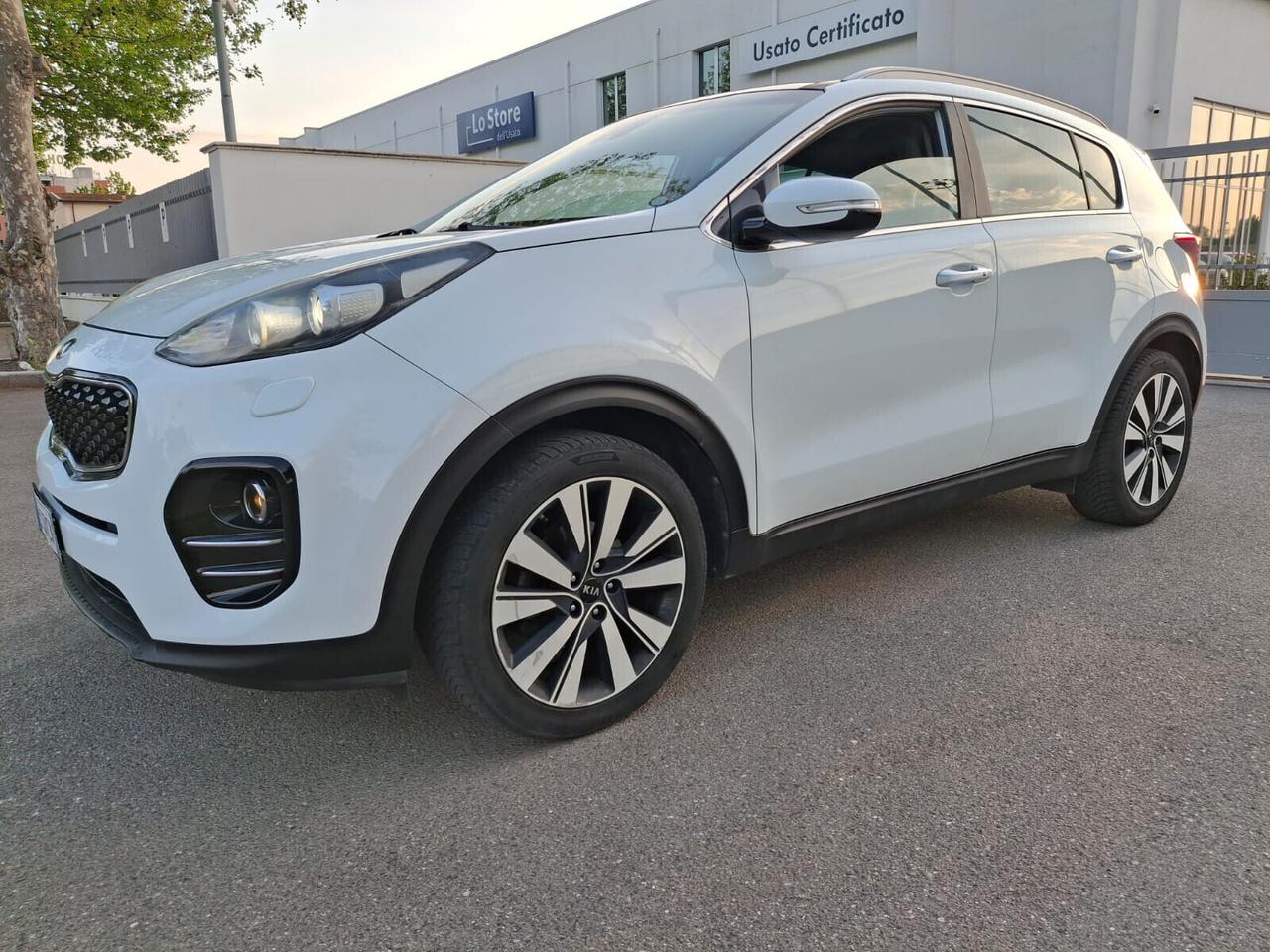 Kia Sportage 1.7 crdi-COOL NAVI-EURO 6-TETTO PANORAMICO-