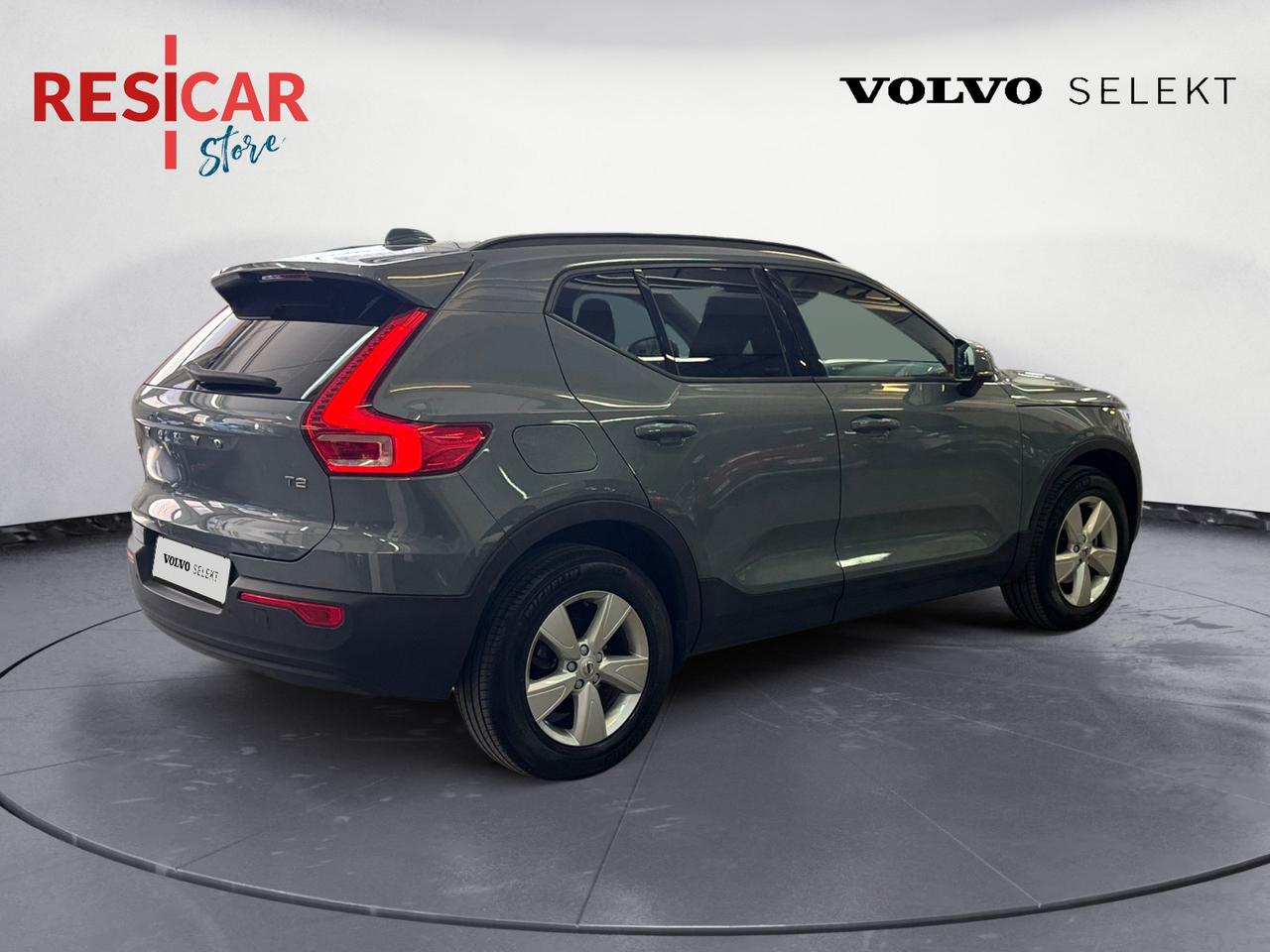 VOLVO XC40 1.5 t2 Momentum