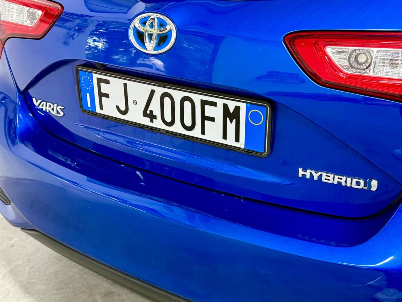 Toyota Yaris HYBRID AUTOMATICA