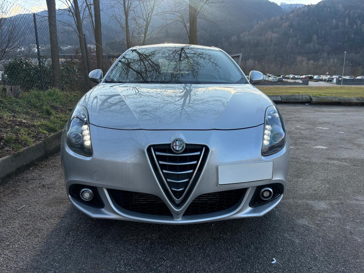 Alfa Romeo Giulietta 1.6 JTD 105 CV GANCIO TRAINO