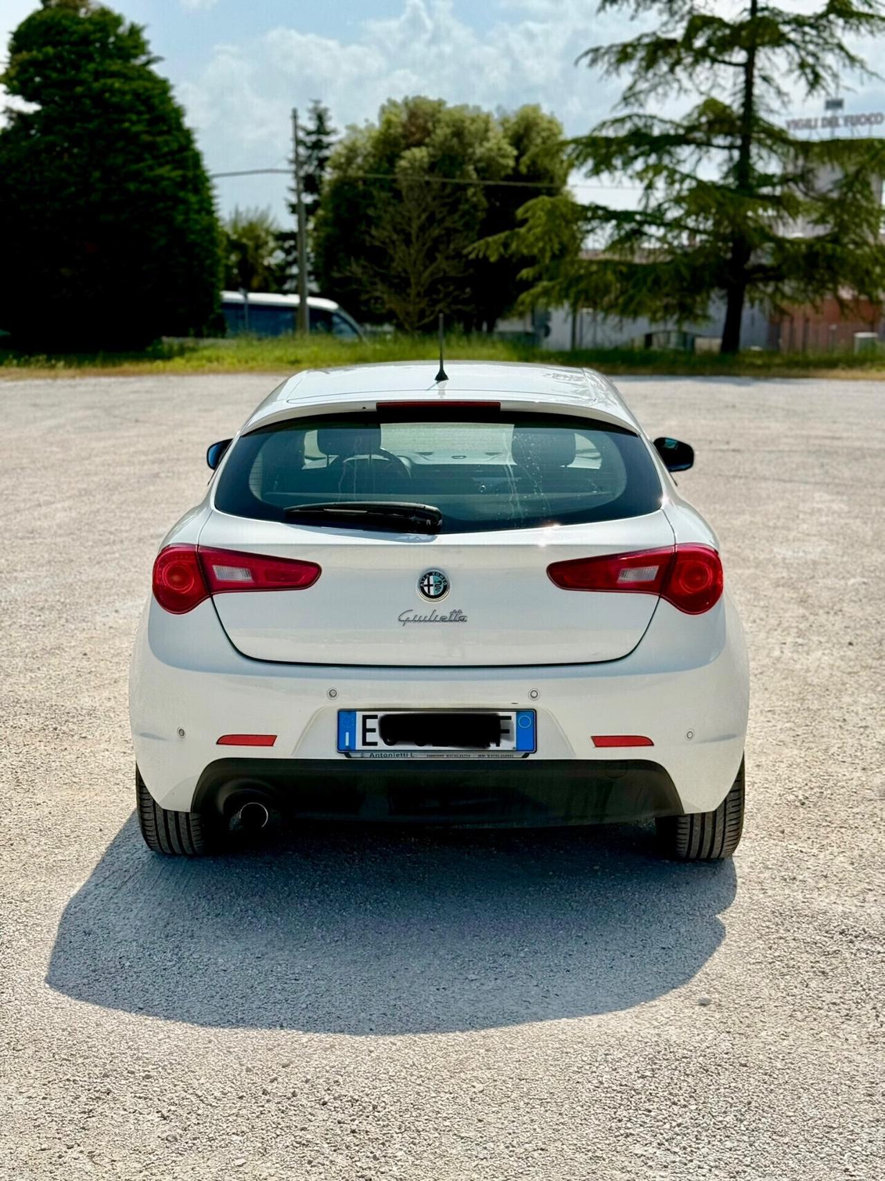 Alfa Giulietta 1.6 JTDm-2 neopatentati UNIPROPRIETÀ
