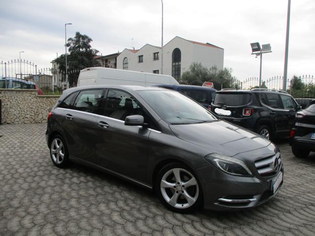 MERCEDES-BENZ B 180 CDI BlueEFFICIENCY Premium NAVI TEL