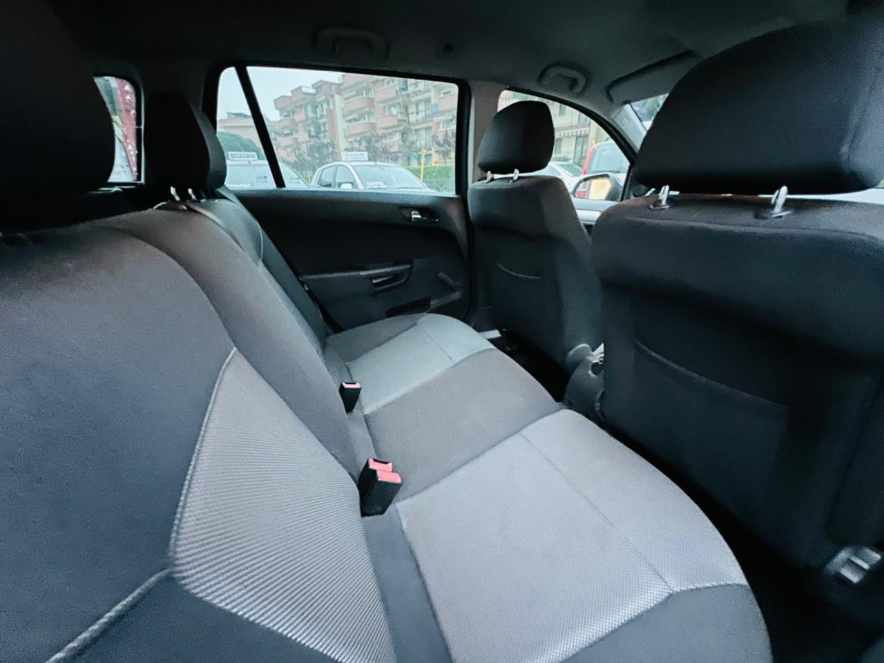 Opel Astra 1.6 16V GPL-TECH Station Wagon Edition