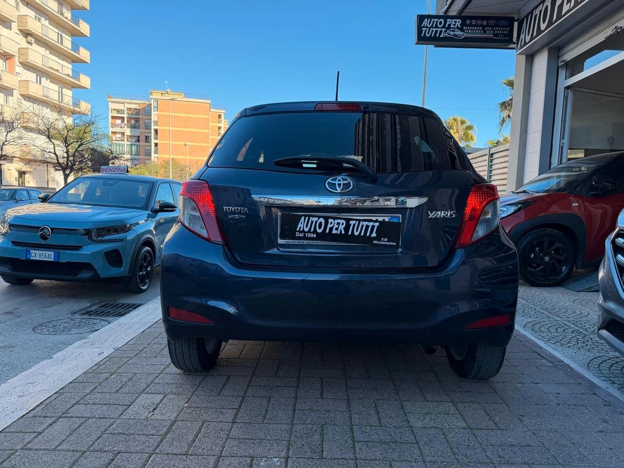 Toyota Yaris 1.4 D-4D 5 porte Lounge Tetto panoramico