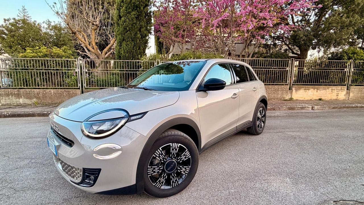 Fiat 600 Hybrid 145 CV DCT MHEV Icon