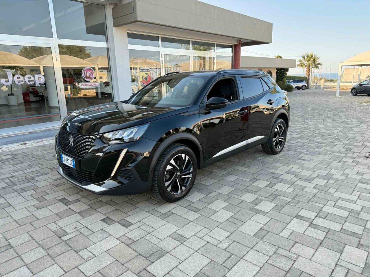 Peugeot 2008 BlueHDi 130 S&S EAT8 Allure Pack