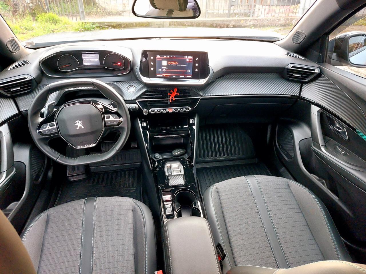 Peugeot 2008 1.5HDi 130 EAT8 All.- 23.000 Km.-2023