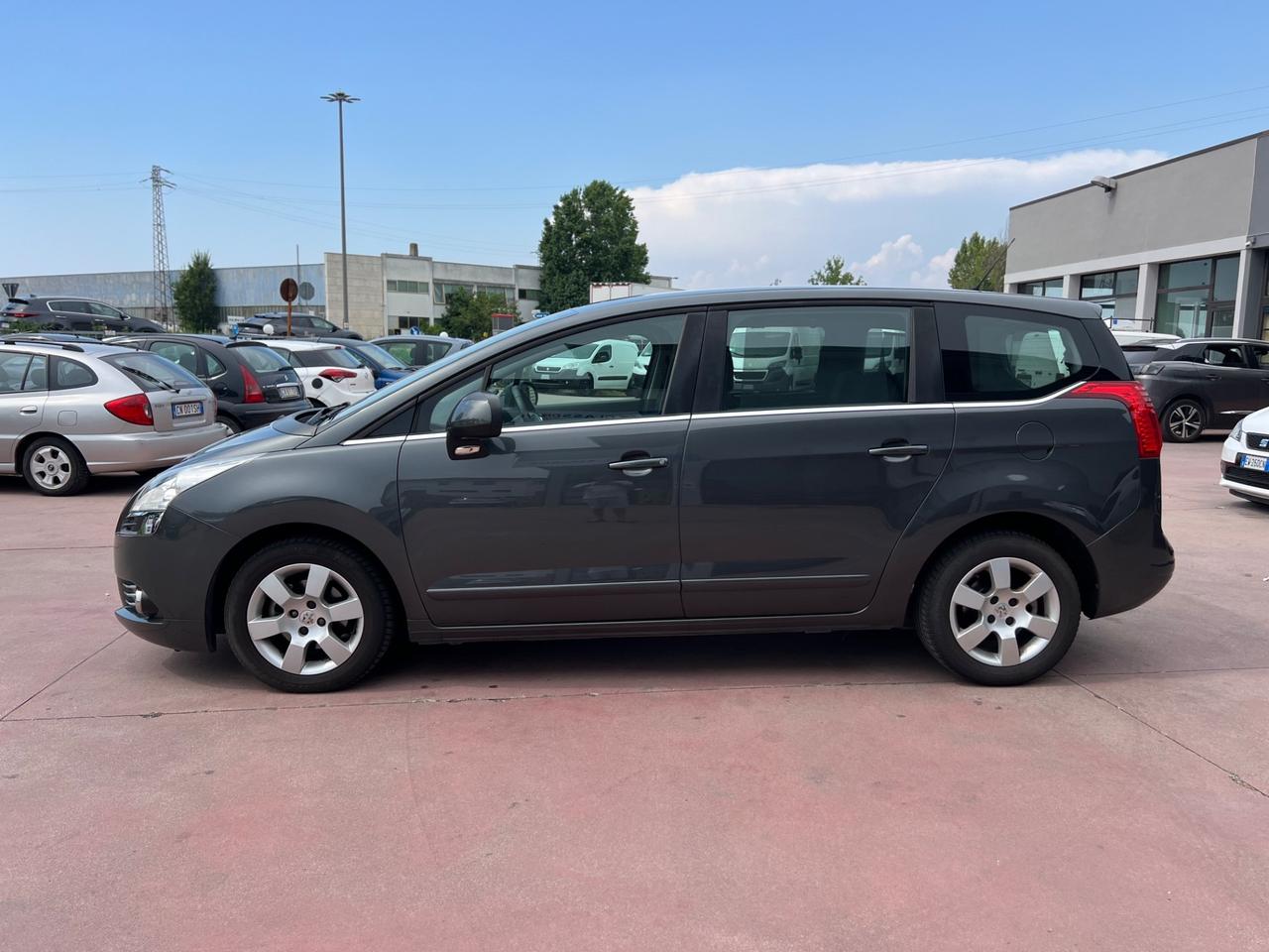 Peugeot 5008 1.6 HDi 112CV Active