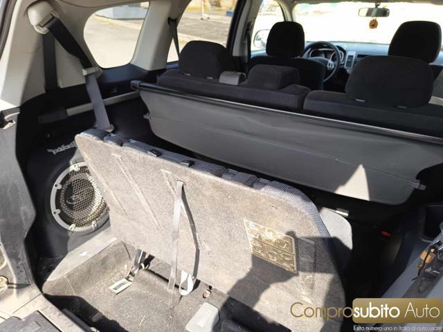 MITSUBISHI Outlander 2.0 DI-D Instyle 7 p.ti DPF