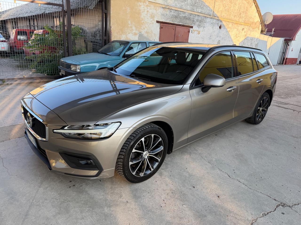Volvo V60 D3 Business Navigatore 150cv - 2019